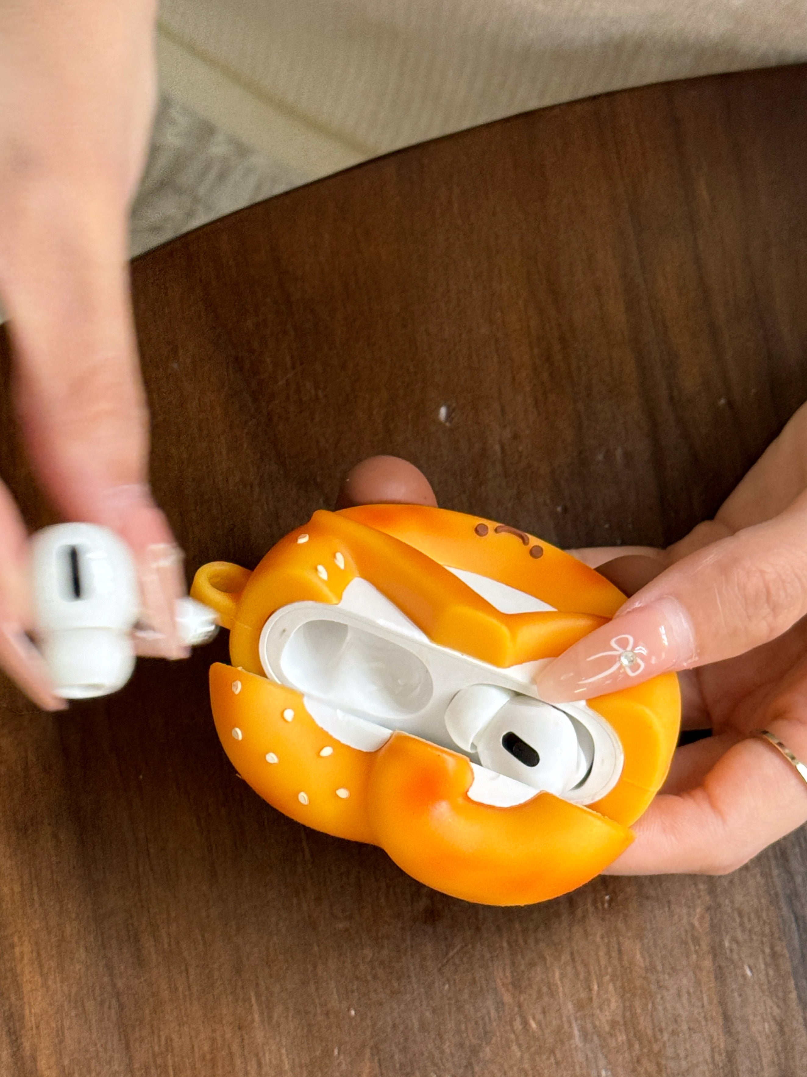 Cute Pretzel AirPods 1/2/3/4 Pro 1/2 Case