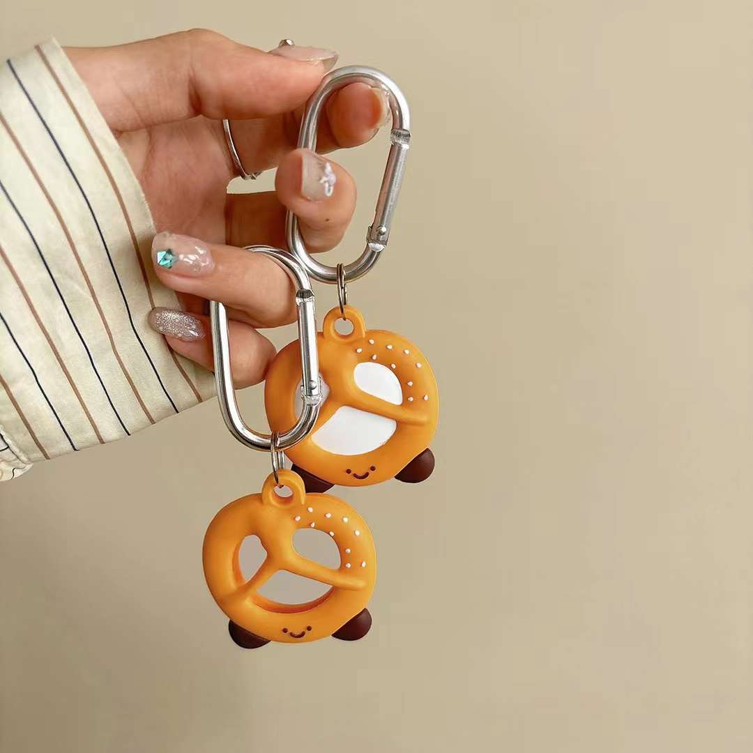 Cute Air Tag Keychain Pretzel Case