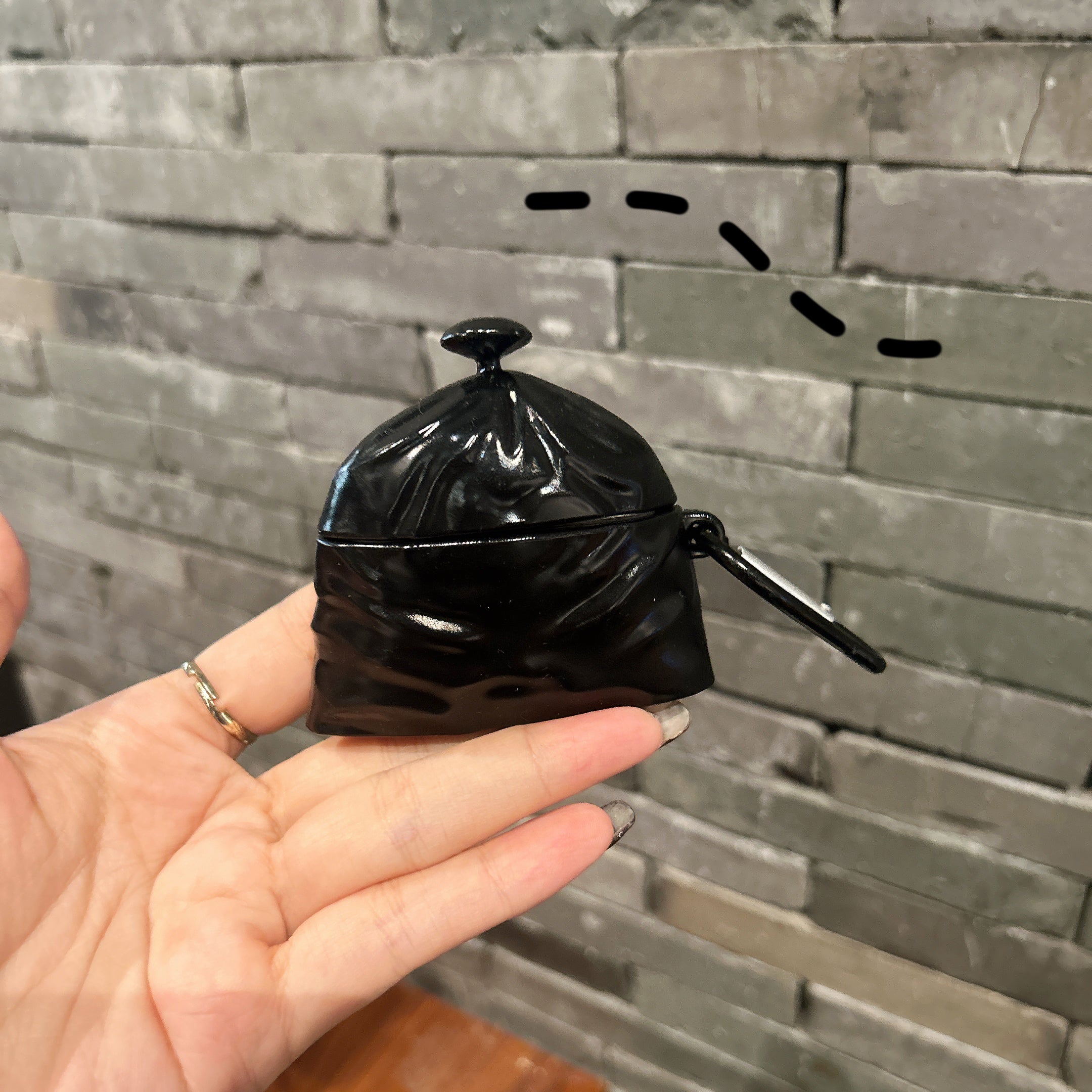 Cute Garbage Bag AirPods 1/2/3/4 Pro 1/2 Case